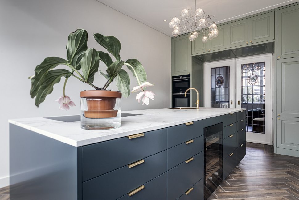 Moderne keuken met klassieke details